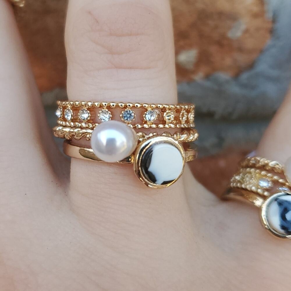 Stackable pearl, black white swirl & gold 3 rings sizes 8.25/8.5/8.75